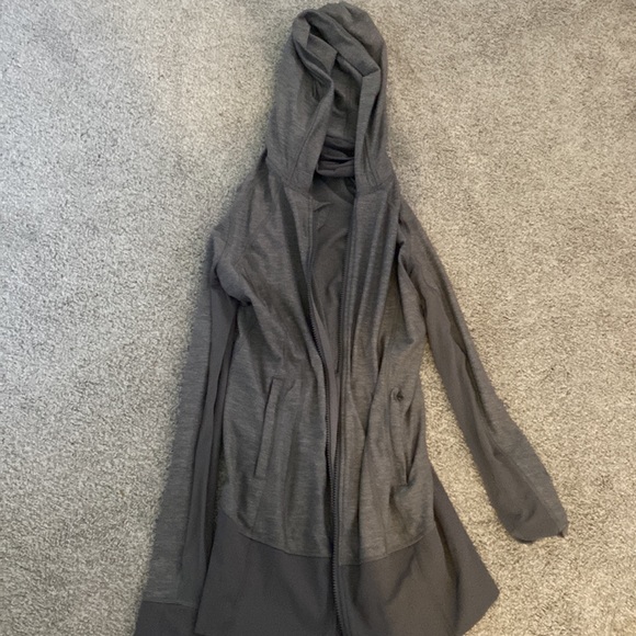 LULU LEMON JACKET / Grey / Size 4 / light / - Picture 4 of 4